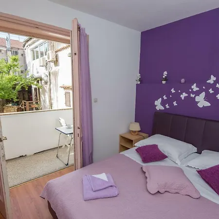 Nekic Appartement *